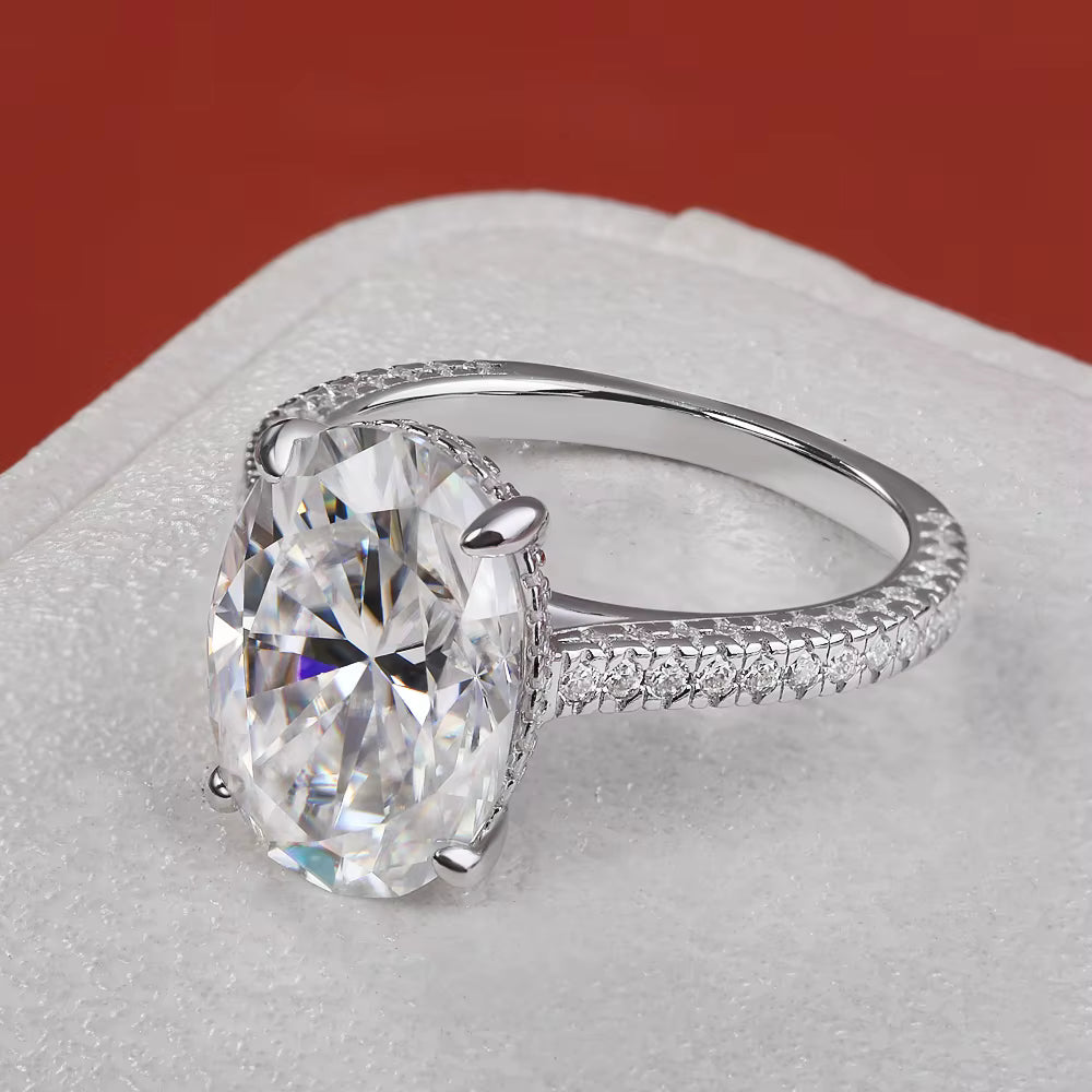 Clair 8CT Oval Moissanite Ring