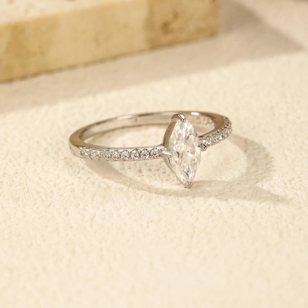 Clair Rhombus Moissanite Ring