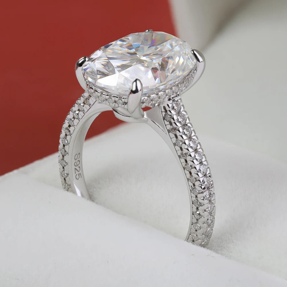 Clair 8CT Oval Moissanite Ring